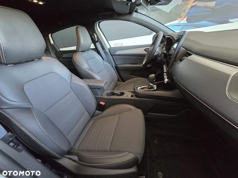 Renault Arkana 1.6 E-TECH Techno MMT - 21