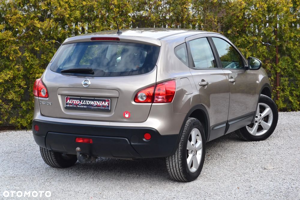 Nissan Qashqai 1.6 Visia - 9