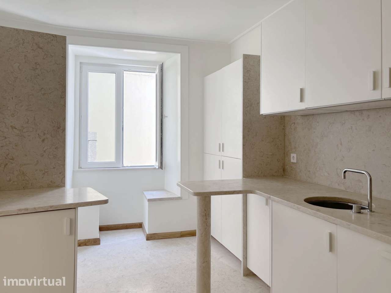 Ap. Premium- Single/Double Room- Largo Terreiro Trigo - Alfama Lisboa - Grande imagem: 5/16