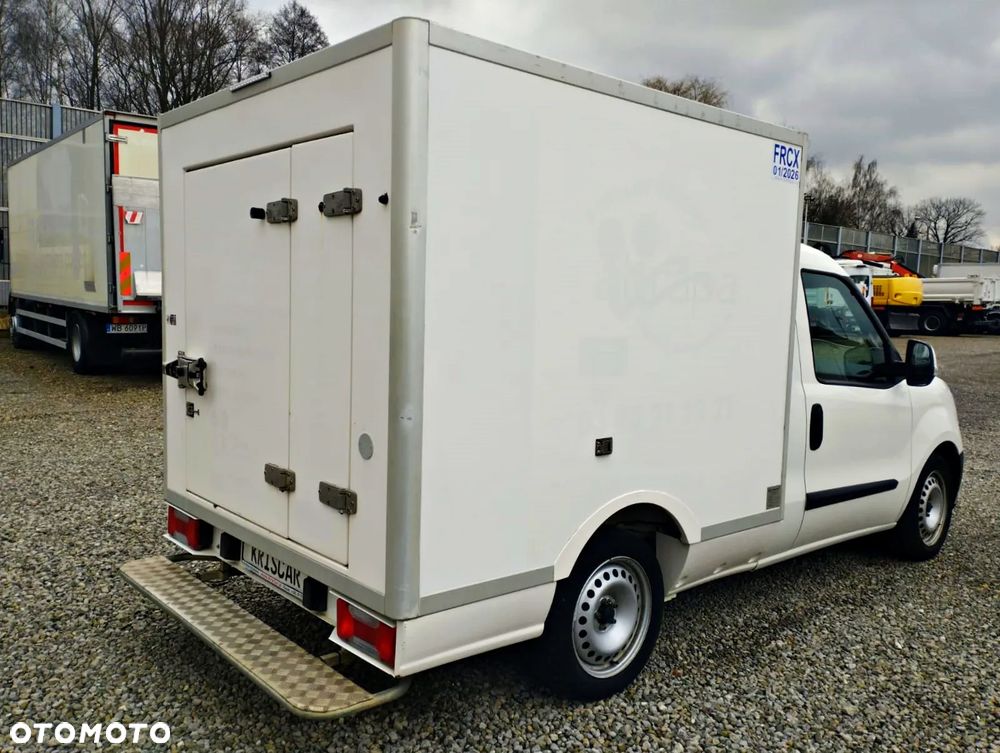 Fiat Doblo Chłodnia 105KM 2 zasilania chłodni - 7