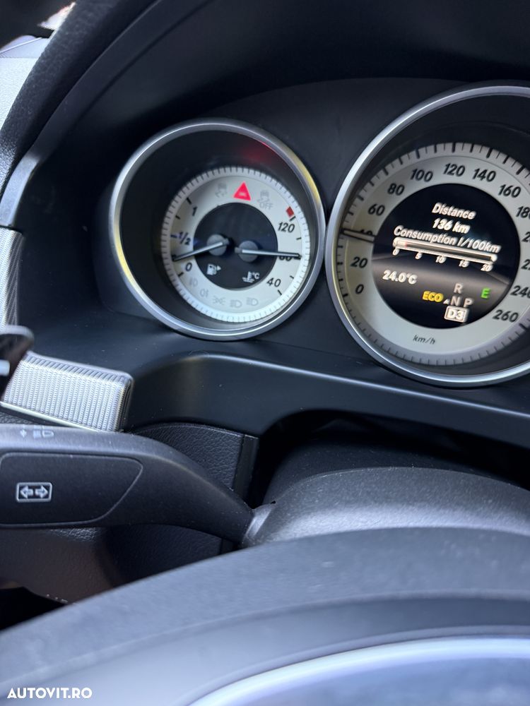 Mercedes-Benz E 220 BlueTEC 9G-TRONIC Avantgarde - 10