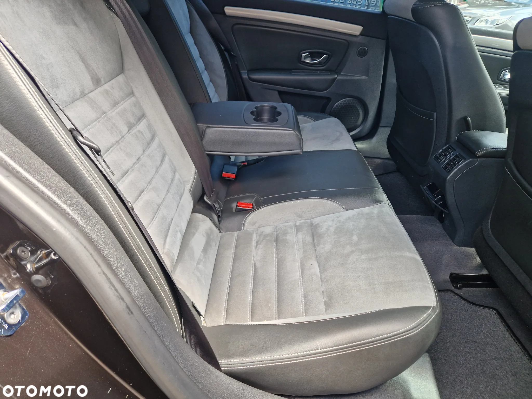 Renault Laguna Grandtour dCi 150 FAP Start-Stop GT - 7