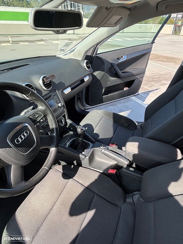 Audi A3 Sportback 1.6 TDI Attraction - 12