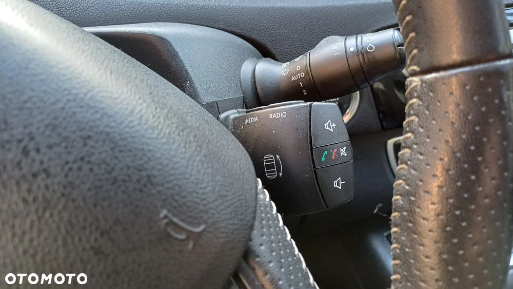 Renault Scenic 2.0 16V 140 CVT Bose Edition - 24