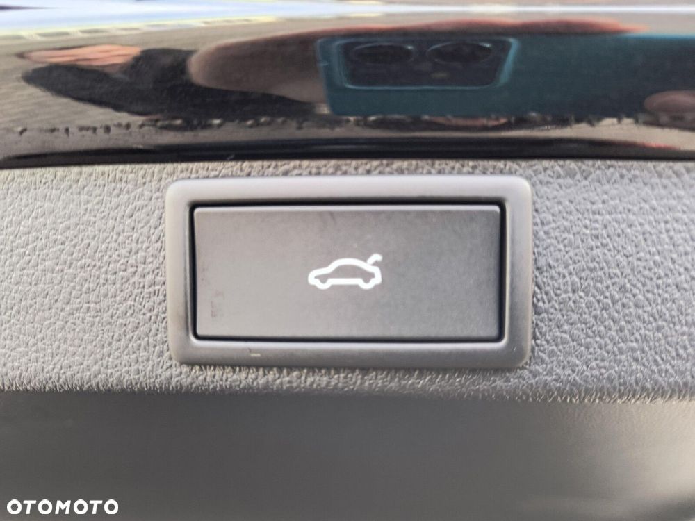 Skoda Octavia 2.0 TSI RS DSG - 23