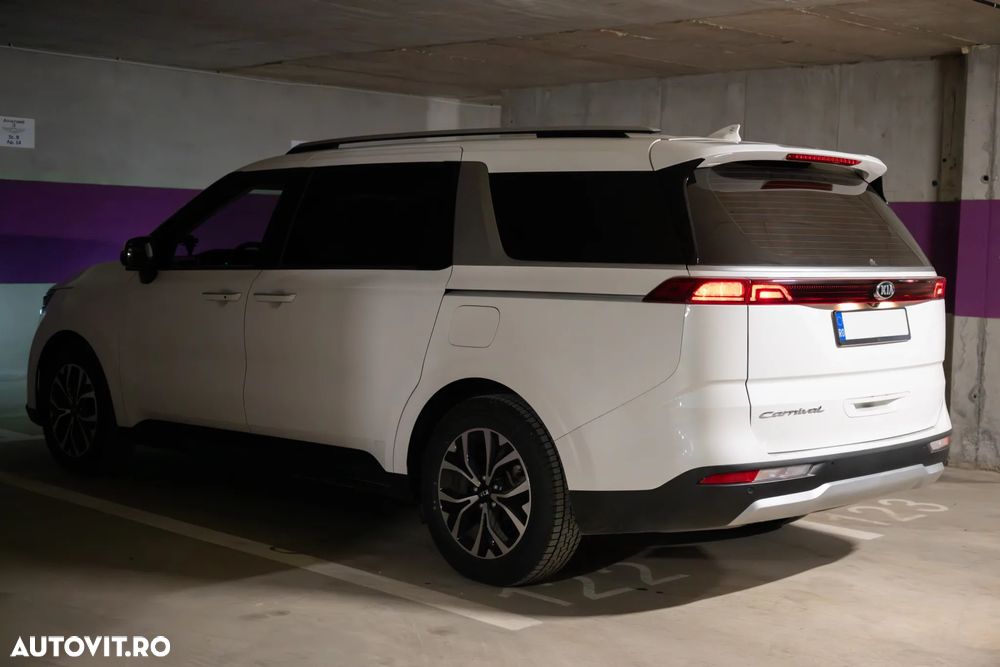 Kia Carnival - 6