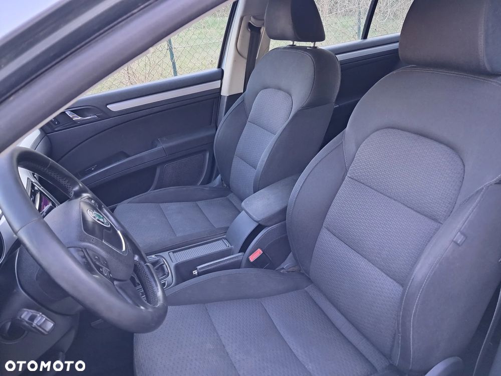 Skoda Superb 1.8 TSI FAMILY - 7