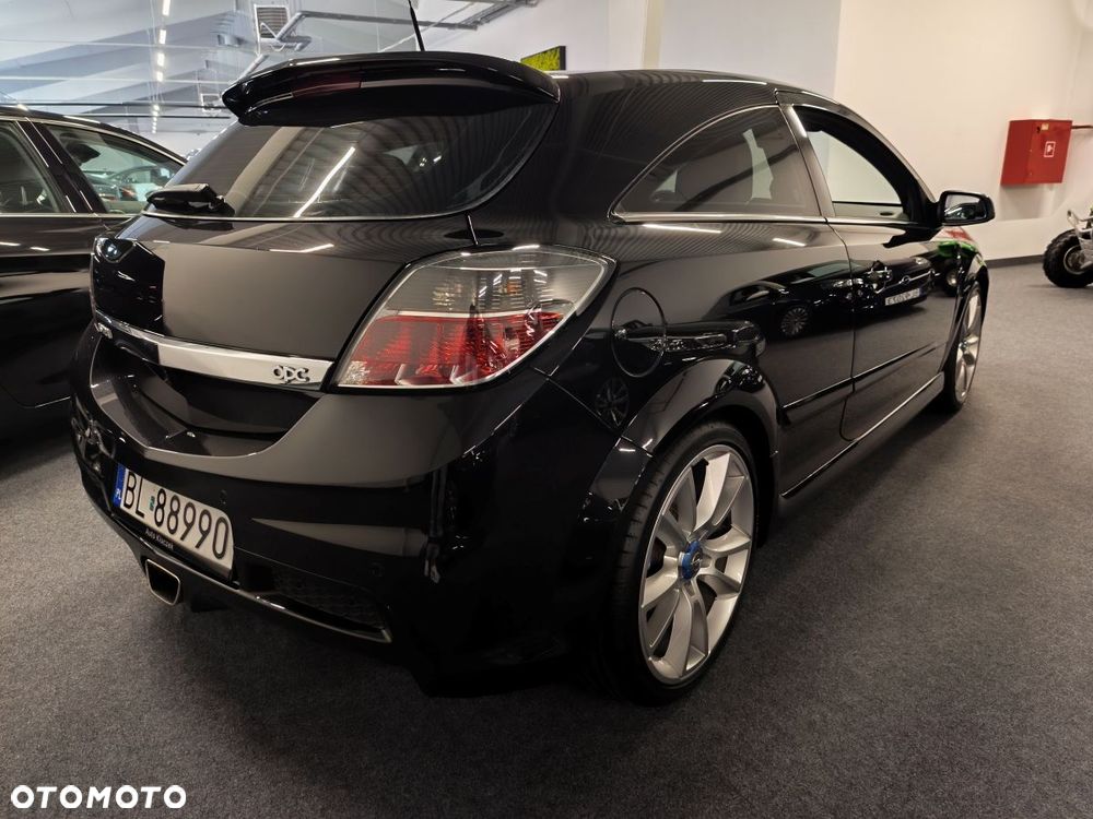 Opel Astra OPC - 3