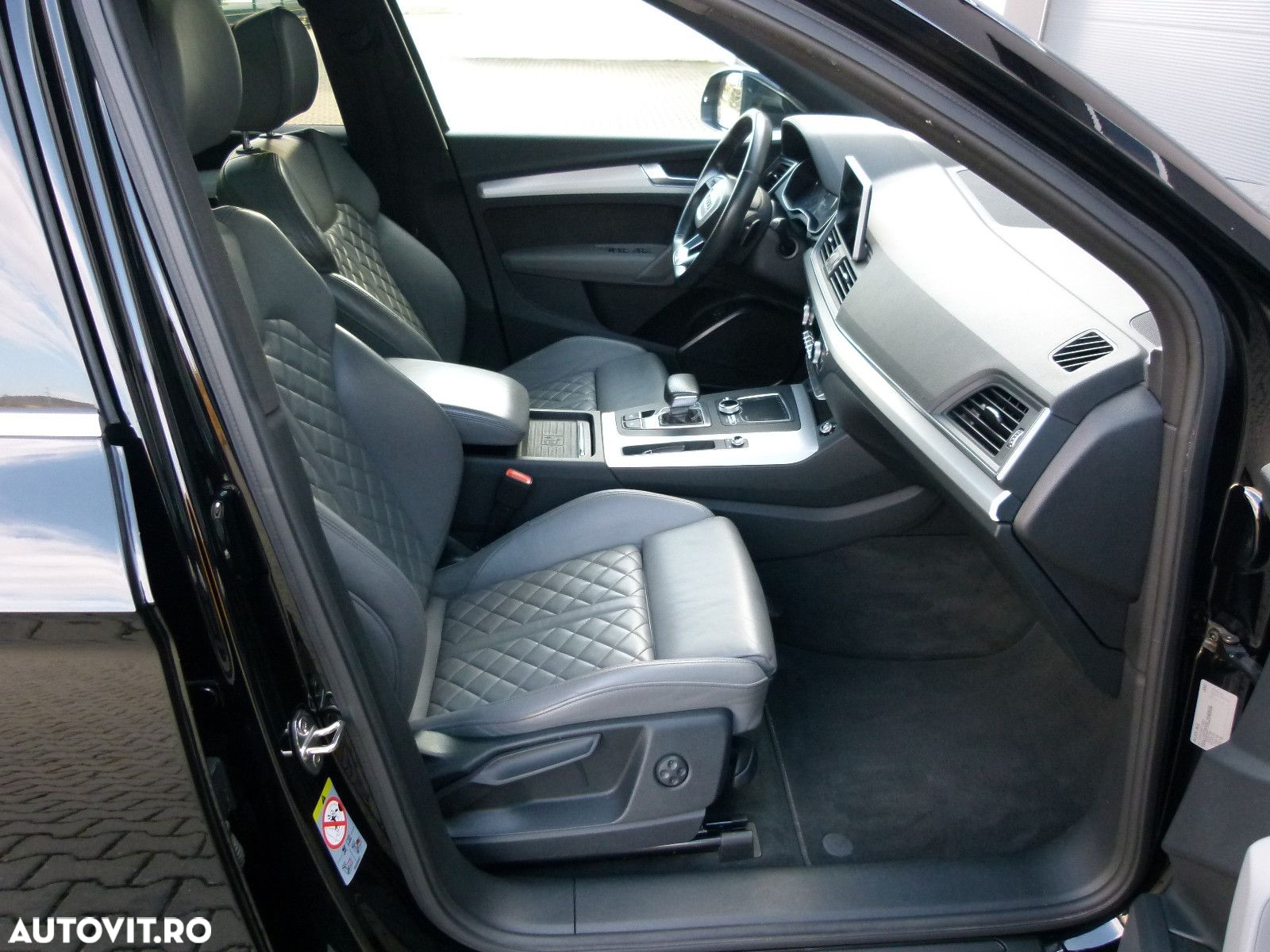 Audi Q5 50 TFSI e quattro S tronic sport - 9