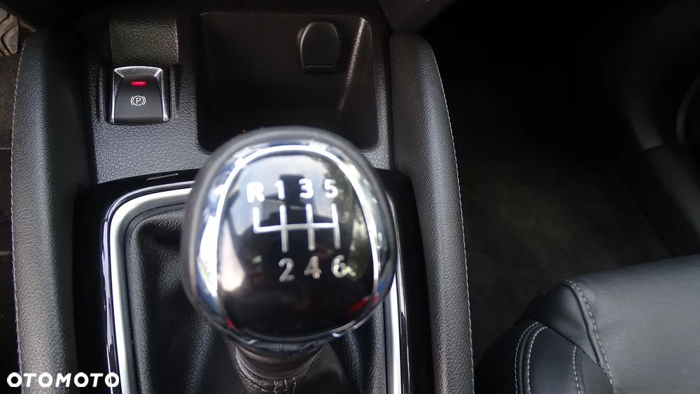 Nissan Qashqai 1.5 dCi DPF acenta - 20