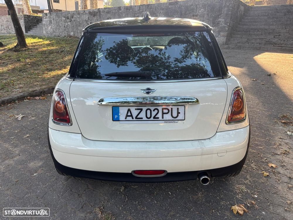 MINI 3 Portas Cooper D - 4