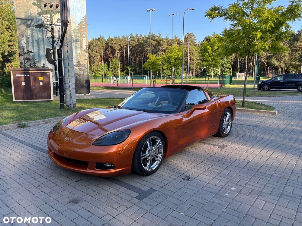 Chevrolet Corvette - 15