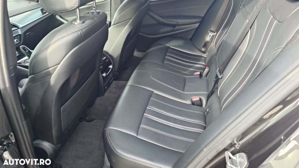 BMW Seria 5 520d AT MHEV - 9
