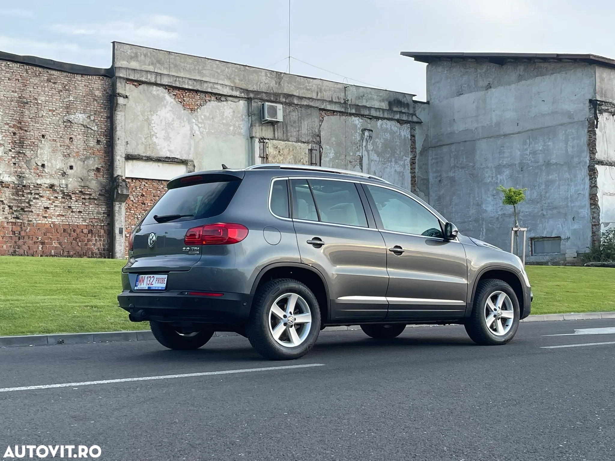 Volkswagen Tiguan 2.0 TDI DPF 4Motion DSG Exclusive - 26