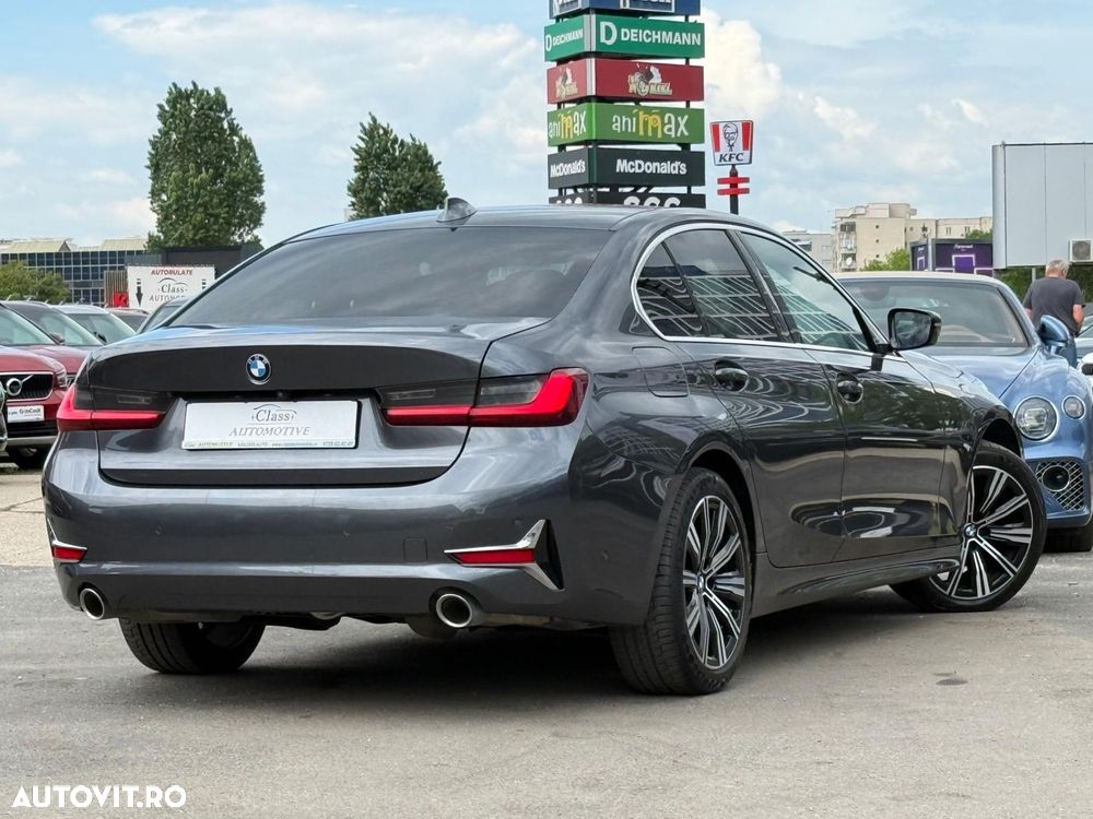 BMW Seria 3 320d xDrive AT Luxury Line - 7