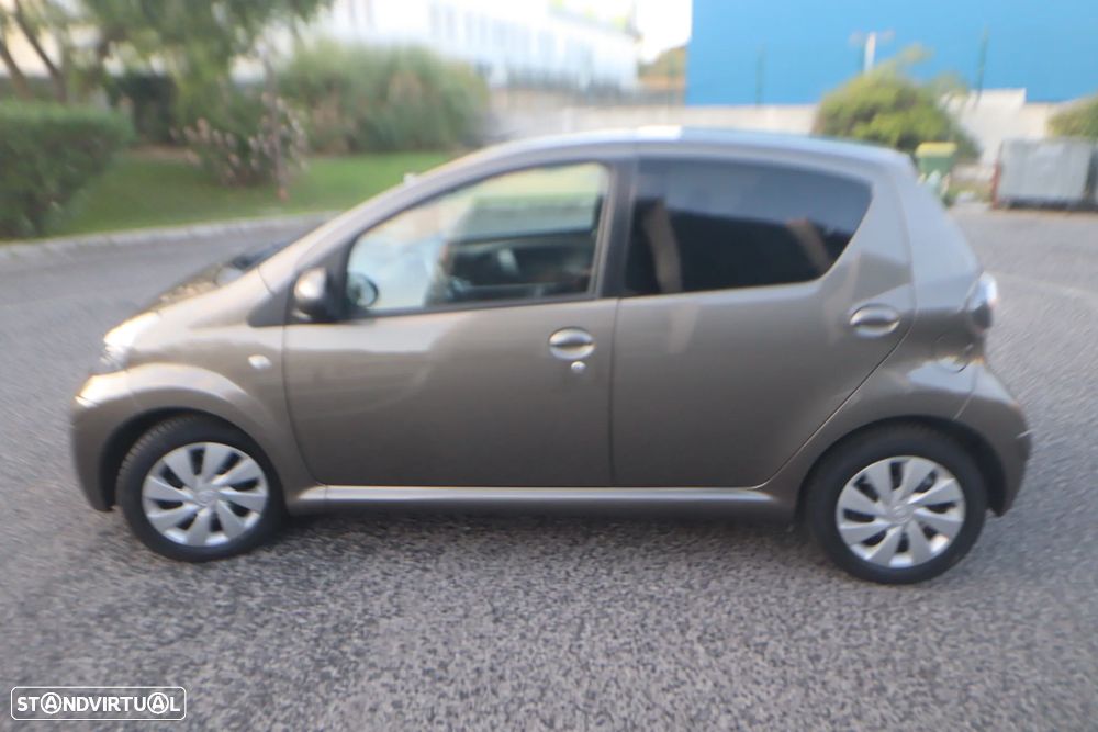 Toyota Aygo 1.0 X-Play+AC+X-Touch - 36