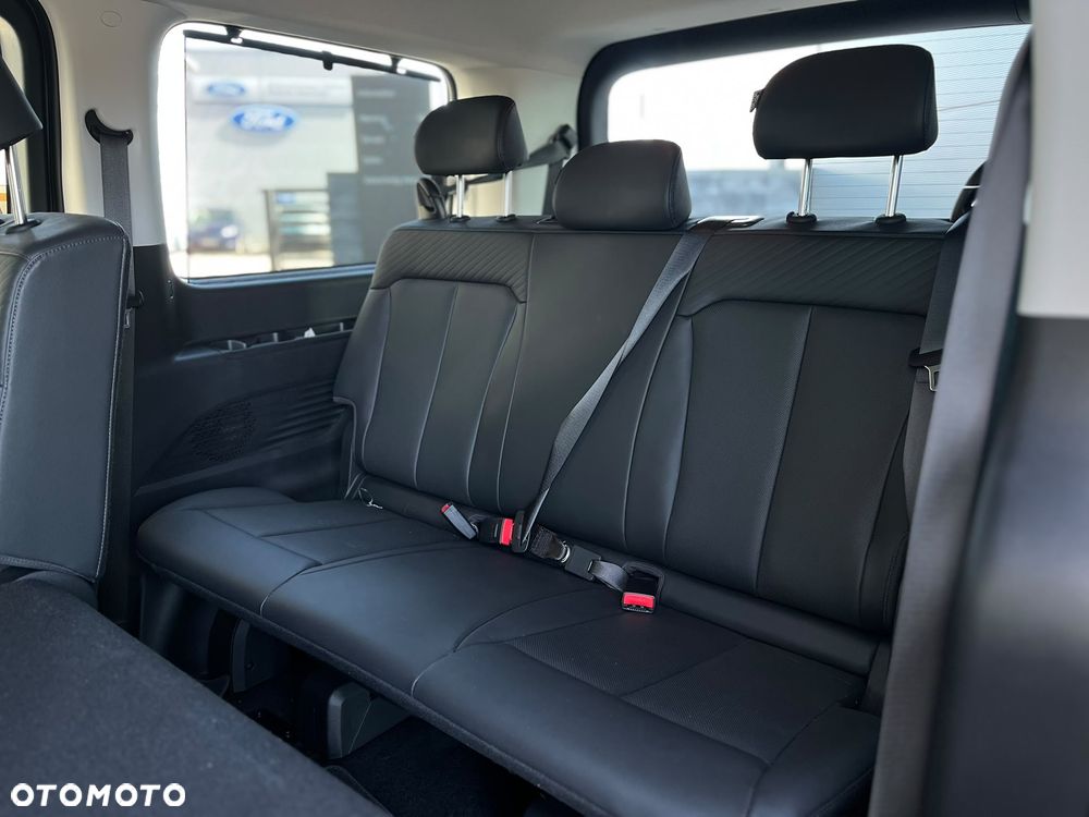 Hyundai Staria 1.6 T-GDI HEV Smart VIP - 13