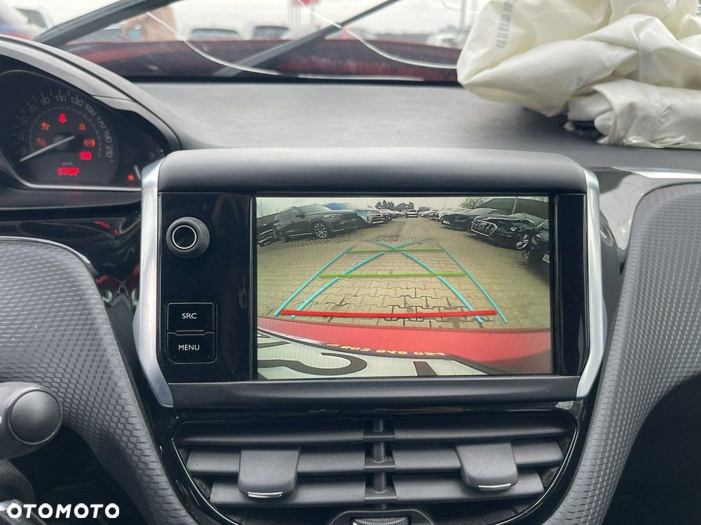 Peugeot 208 1.2 PureTech GPF Allure S&S - 11