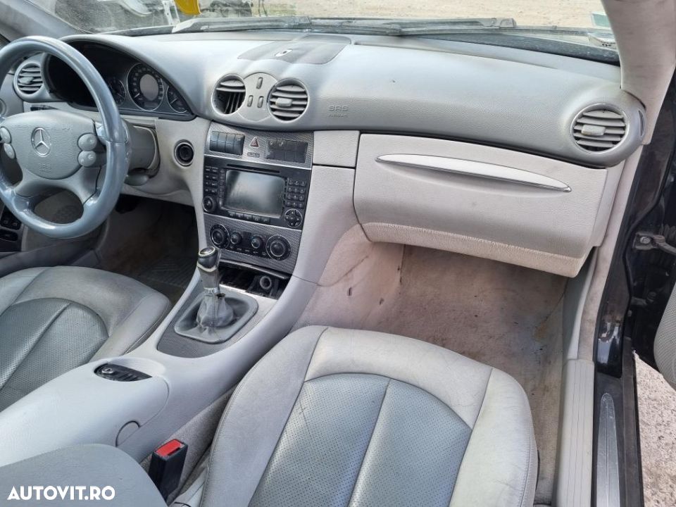plansa bord mercedes clk w209 de europa - 1