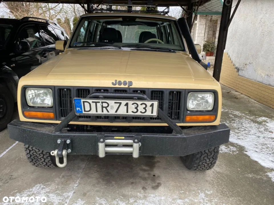 Jeep Cherokee - 3