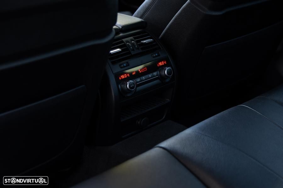 BMW M550d xDrive Auto - 31