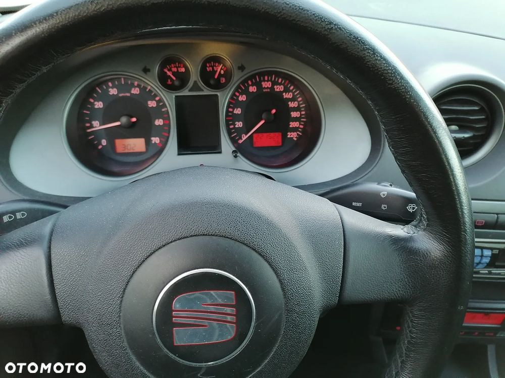 Seat Ibiza 1.4 16V Reference - 11