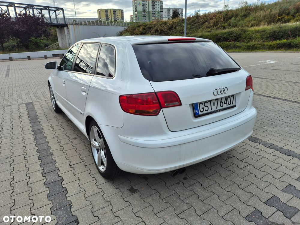 Audi A3 Sportback 2.0 TDI DPF Ambition - 2