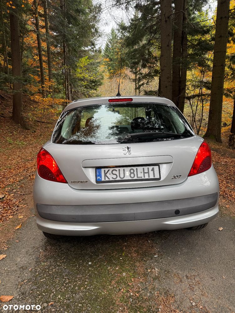 Peugeot 207 1.4 16V Presence - 4