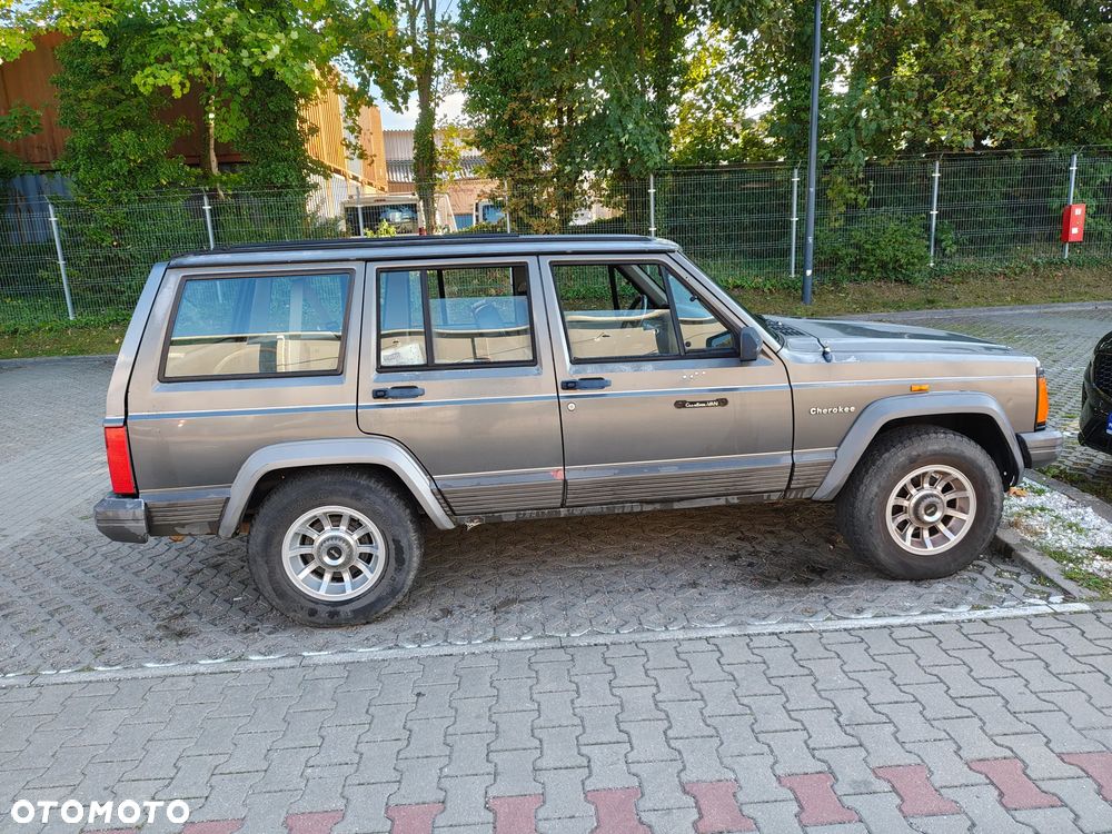 Jeep Cherokee 4.0 Country - 14