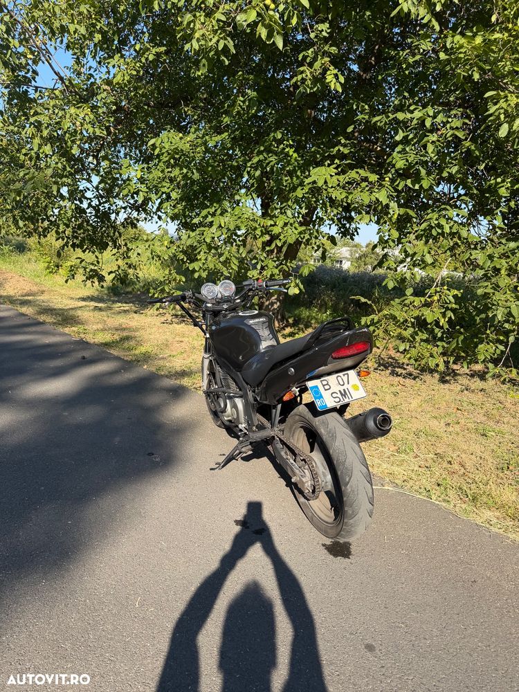 Suzuki GS 500E - 6