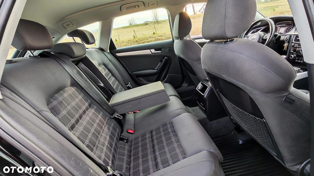 Audi A4 Avant 2.0 TDI DPF quattro Ambiente - 25