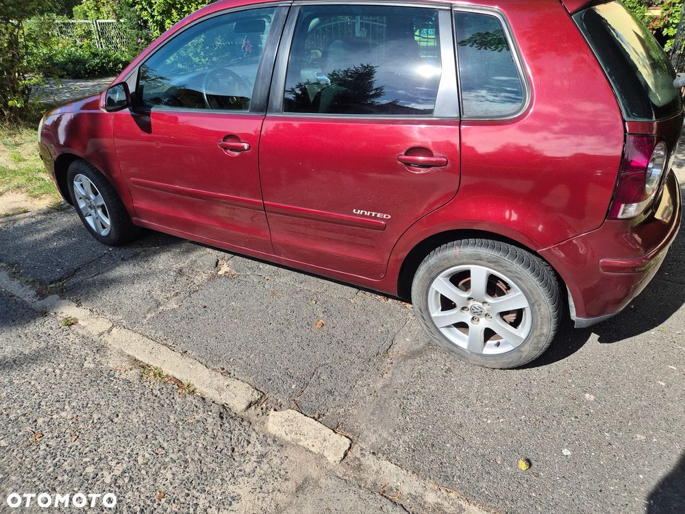 Volkswagen Polo 1.4 16V Comfortline - 4