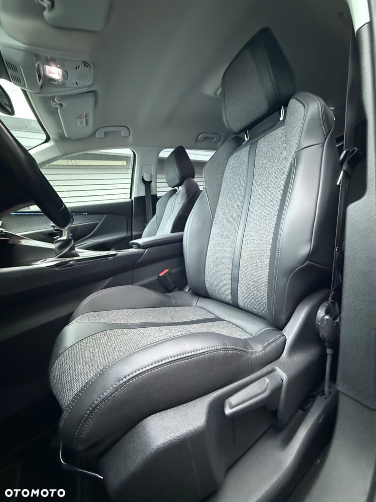 Peugeot 5008 - 7