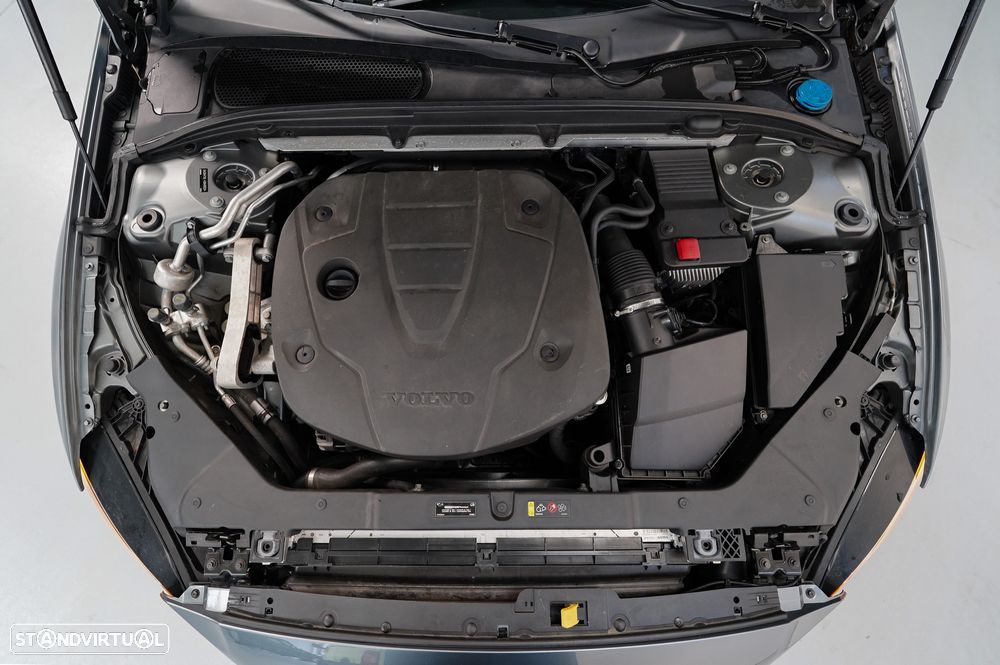 Volvo V60 2.0 D3 Momentum Plus Geartronic - 30