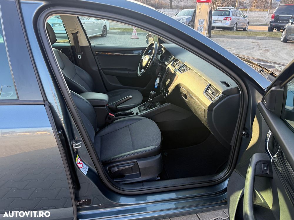 Skoda Octavia 2.0 TDI DSG Premium Edition - 7