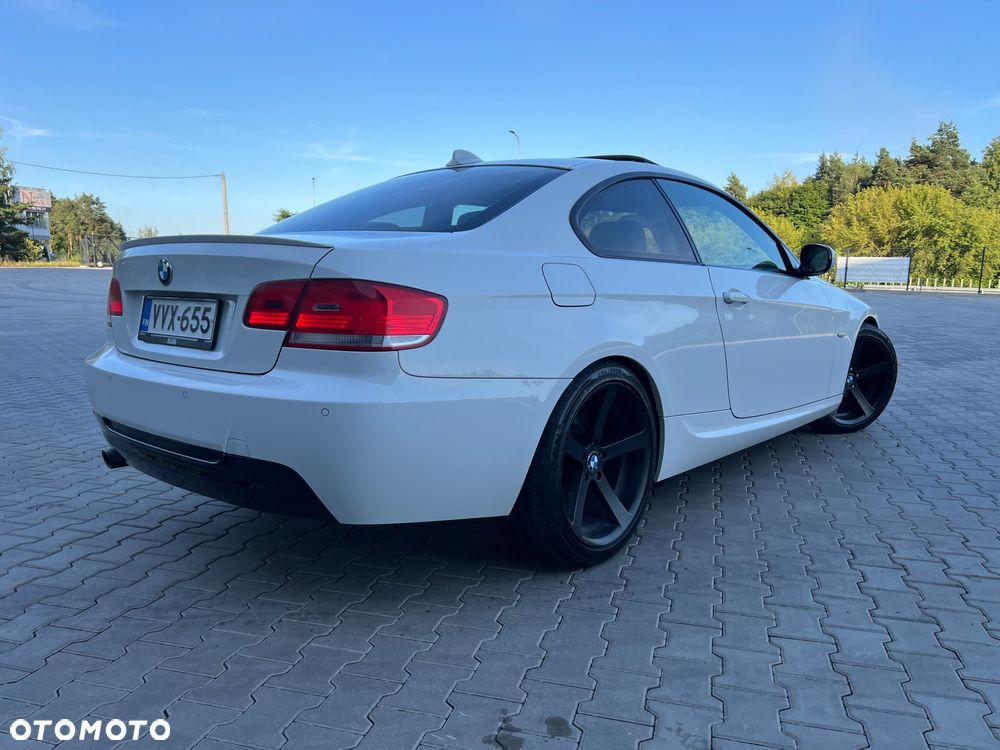 BMW Seria 3 320d Coupe - 7