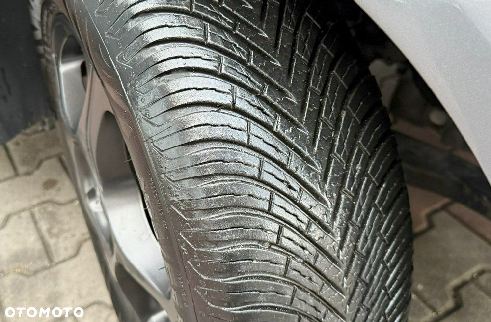 Chevrolet Aveo 1.2 LT - 12