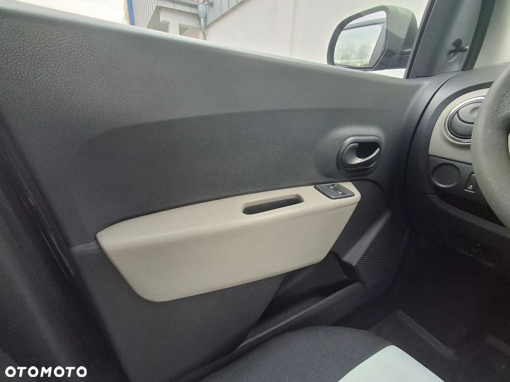 Dacia Lodgy 1.6 Access - 17