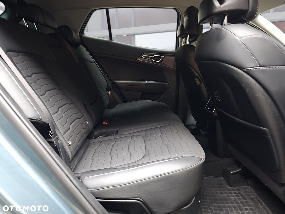 Kia Sportage 1.6 T-GDI HEV Business Line 4WD - 12