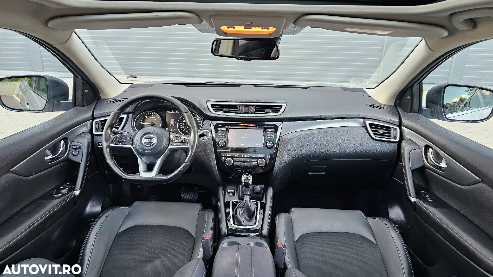Nissan Qashqai 1.6 DCI Start/Stop X-TRONIC Tekna - 27