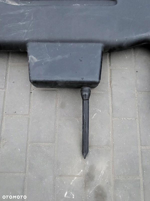 KOMIN WLOT FILTRA POWIETRZA DAF 75 85 CF EURO 5 - 4