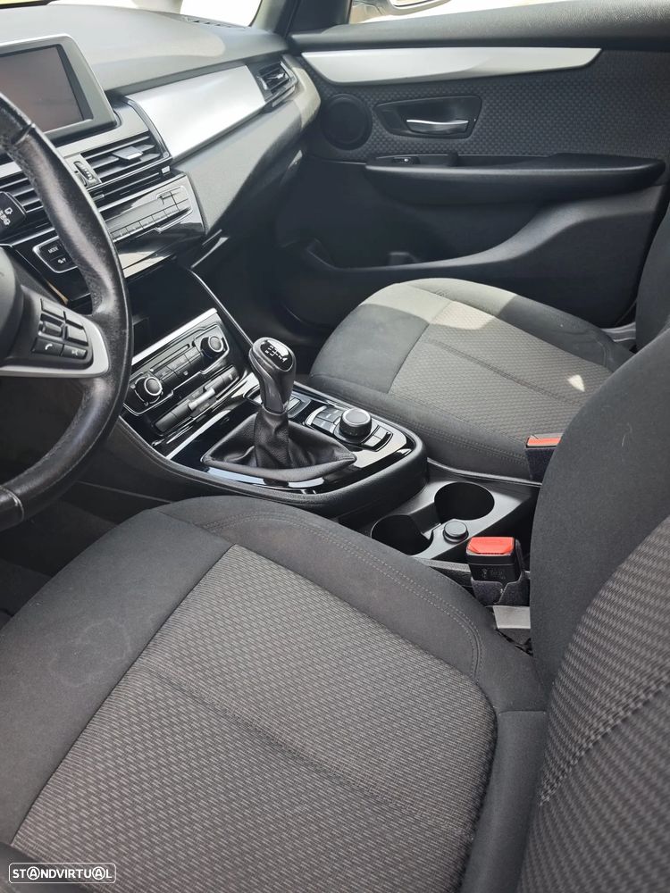 BMW 216 Active Tourer - 8
