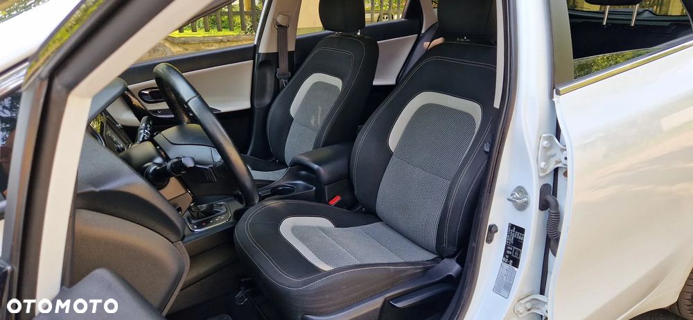 Kia Ceed 1.6 CRDi 136 DCT ISG Platinum Edition - 20