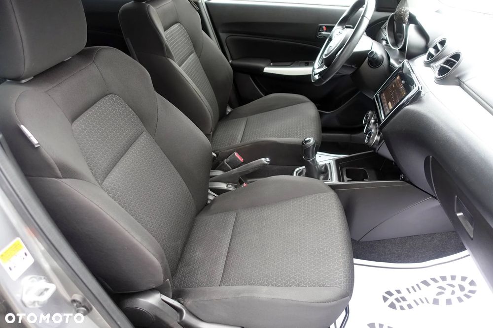 Suzuki Swift 1.2 Dualjet Hybrid Allgrip Comfort - 12