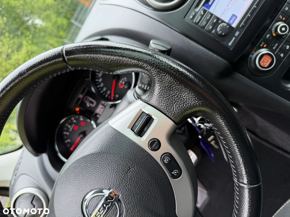 Nissan Qashqai 2.0 tekna - 25