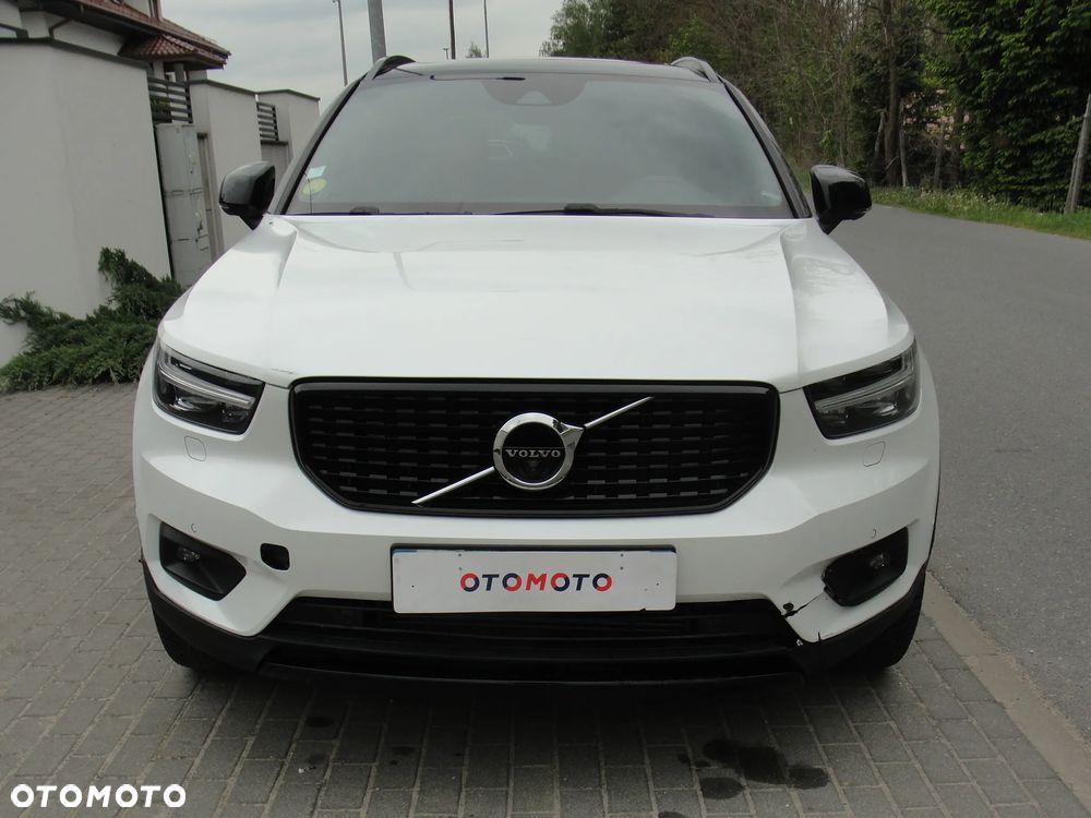 Volvo XC 40 D4 AWD Geartronic R-Design - 19