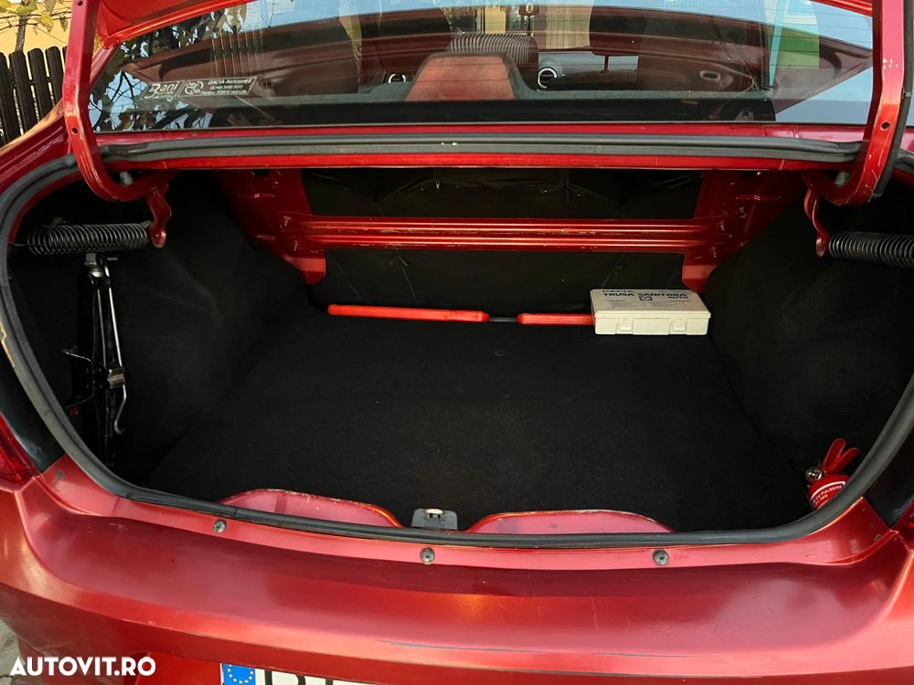 Dacia Logan 1.4 MPI Laureate - 16