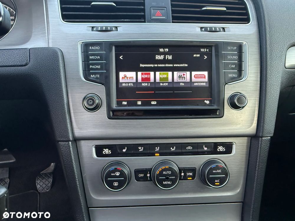 Volkswagen Golf 1.6 TDI BlueMotion Comfortline - 10