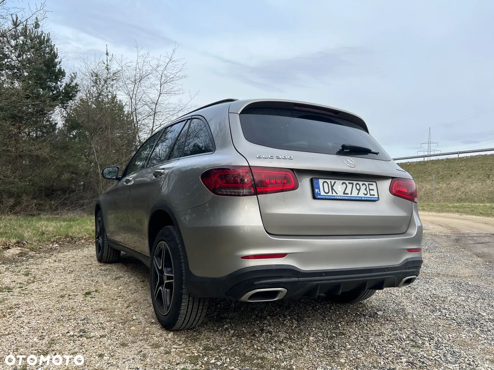 Mercedes-Benz GLC 300 4-Matic - 5