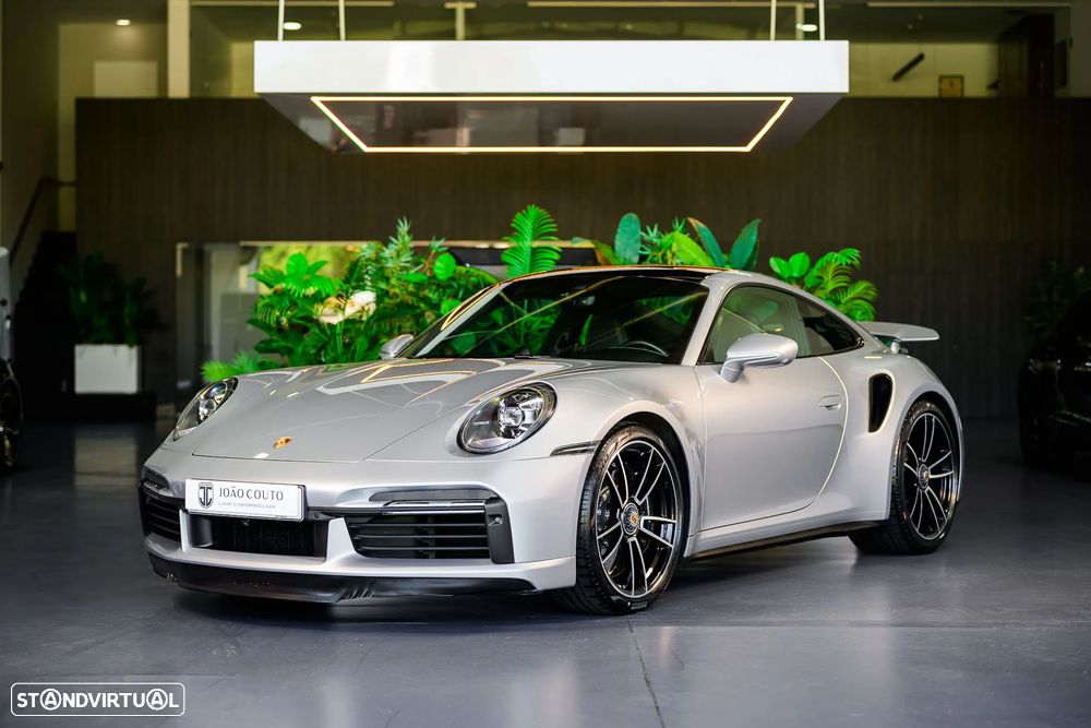 Porsche 911 (992) Turbo S - 2
